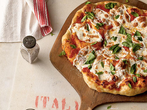 Read more about the article یک تکه پیتزا چقدر کالری دارد؟