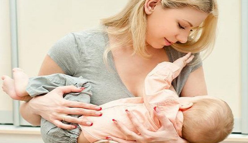Read more about the article مزایای استفاده از شیر مادر در تغذیه نوزاد