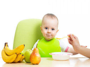 تغذیه کودک با غذای جامد
