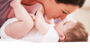 شیر مادر در تغذیه نوزاد 